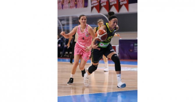 Fenerbahçe Adana’da Kazandı