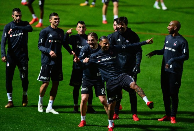 Beşiktaş’ta Kıran Kırana Antrenman