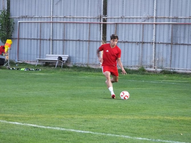 Elazığspor’da 2 Ayrılık