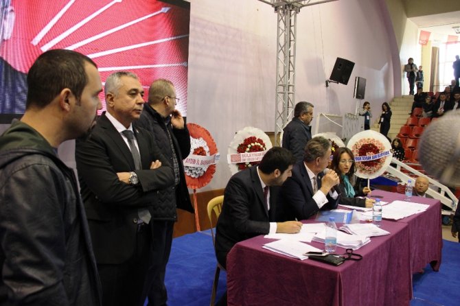 Chp Kongresi Yine Karıştı