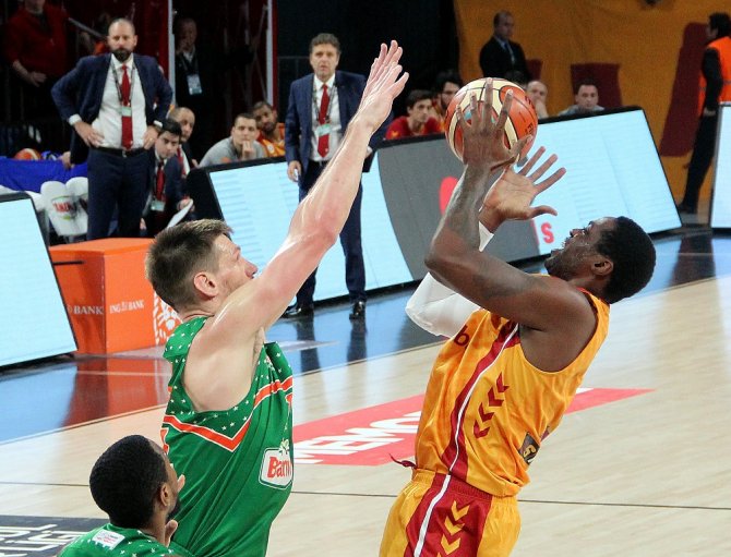 Galatasaray’a Bir Darbe De Banvit’ten