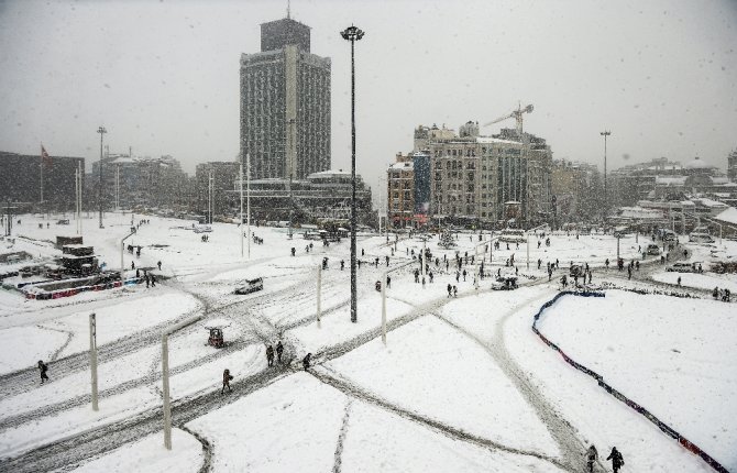 Tam 1 Yıl Önce İstanbul Bembeyazdı