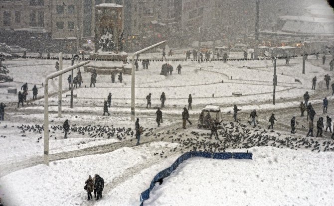 Tam 1 Yıl Önce İstanbul Bembeyazdı