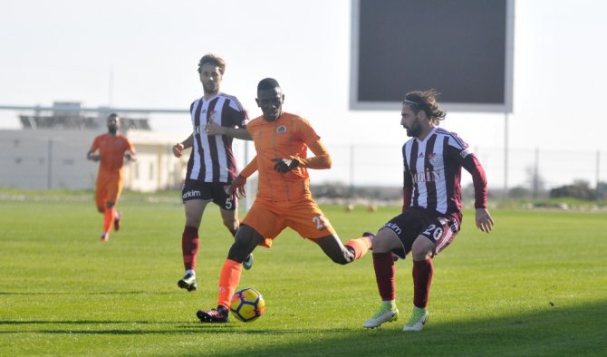 Alanyaspor Hazırlık Maçında Kazanamadı