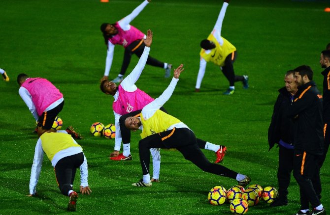 Galatasaray Hazırlıklarını Sürdürdü