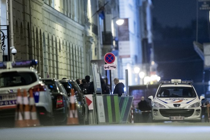 Paris’te Ünlü Otelde Milyon Dolarlık Soygun