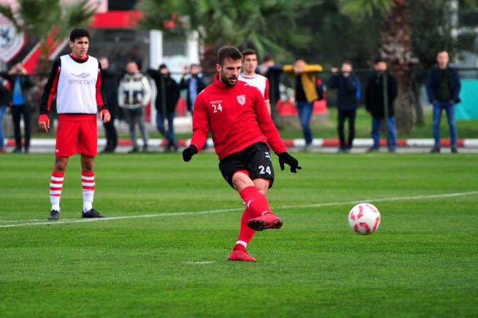 Samsunspor’da Serbest Kalan Oyuncu Sayısı Artıyor
