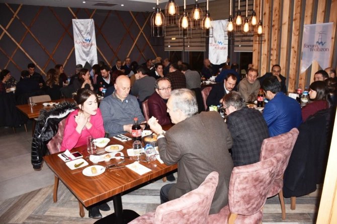 Trabzon Forum’dan, Gazetecilere Anlamlı Hediye