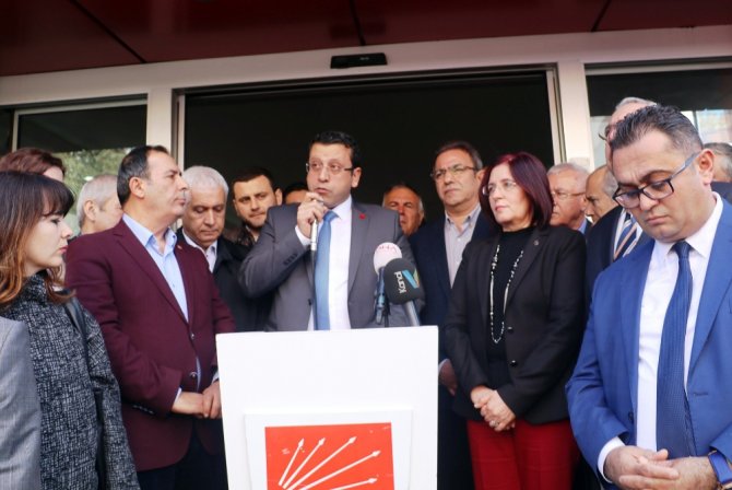 Antalya’da Chp’nin Devir Teslim Töreninde Arbede