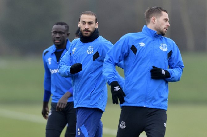 Cenk Tosun İlk Antrenmanına Çıktı