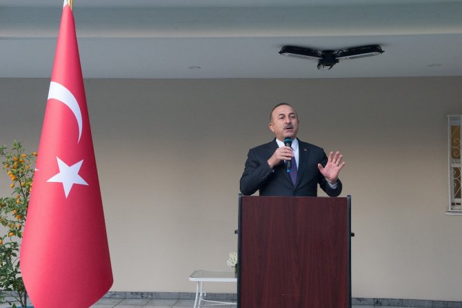 Çavuşoğlu Los Angeles’da Yaşayan Türklerle Bir Araya Geldi