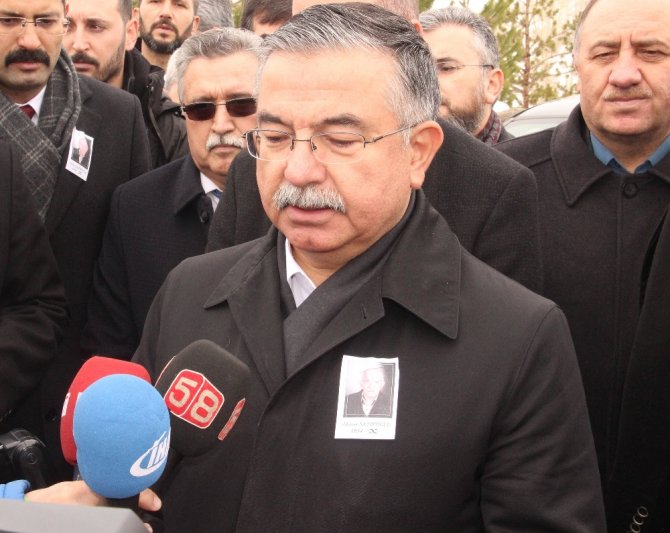 Aşık Veysel’in Oğlu Son Yolculuğuna Uğurlandı