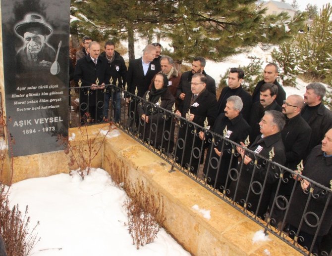 Aşık Veysel’in Oğlu Son Yolculuğuna Uğurlandı