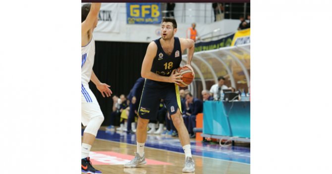 Fenerbahçe Seriyi Sürdürdü