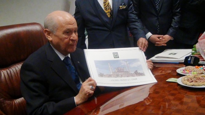 Mhp Lideri Bahçeli Memleketinde