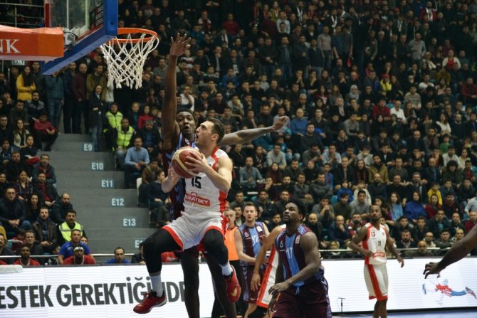 Muratbey Uşak Trabzon’u Devirdi