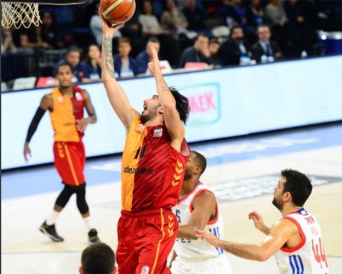 Ataman’lı Efes Aslan’ı Devirdi