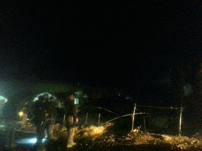Polis Ve Askerlerin Kaldığı Çadır Kentte Yangın