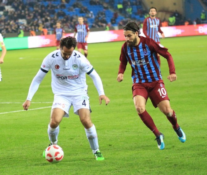 Ziraat Türkiye Kupası: Trabzonspor: 0 - Atiker Konyaspor: 1 (İlk Yarı)