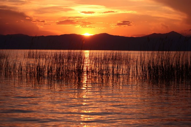 Beyşehir Gölünde Günbatımı Bir Başka Güzel