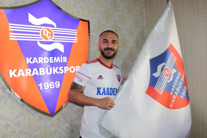 Karabükspor, 3 Oyuncuyla Resmi Sözleşme İmzaladı