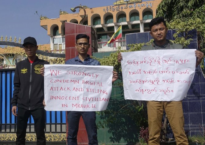Myanmar’da Polis Protestoculara Ateş Açtı: 7 Ölü, 12 Yaralı