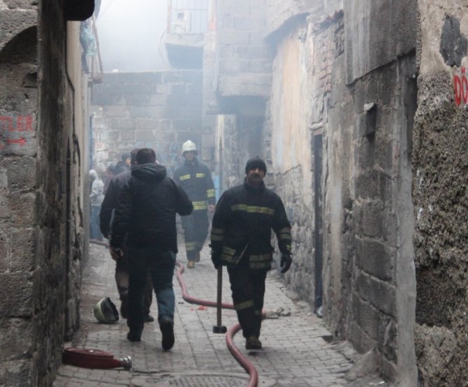 Diyarbakır’da Çıkan Yangında Kundaklama İddiası
