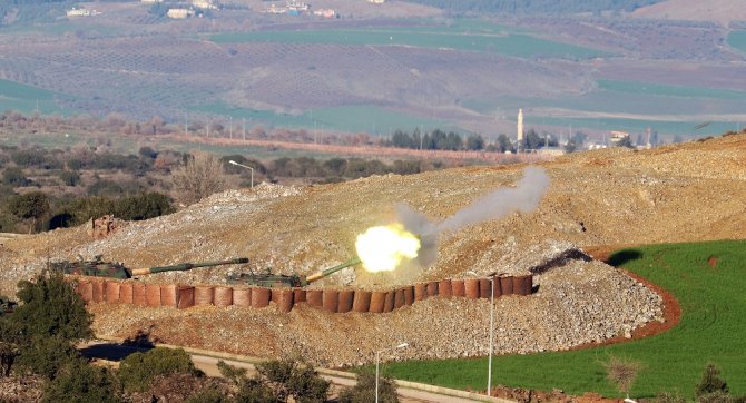 Tsk, Afrin’deki Mevzileri Obüslerle Vuruyor