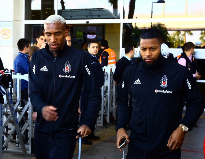 Beşiktaş, Antalya’ya 3 Eksikle Geldi