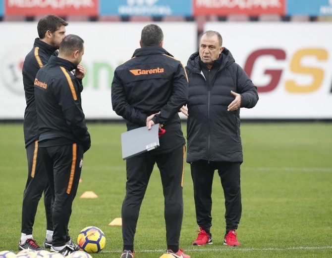 Galatasaray’da Gomis Şoku
