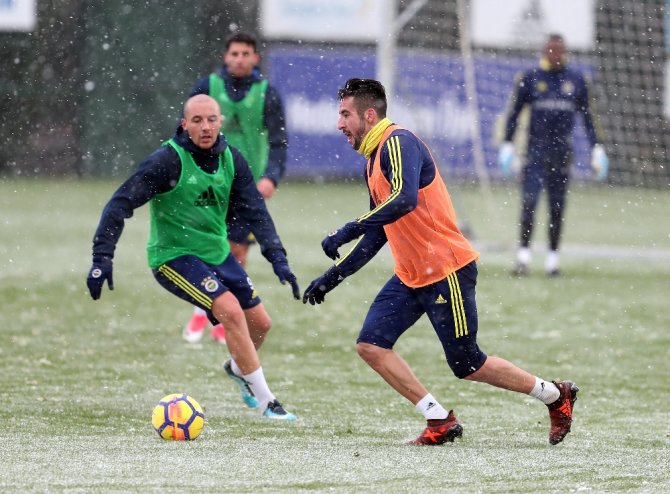 Fenerbahçe’de, Trabzonspor Mesaisi Sürdü