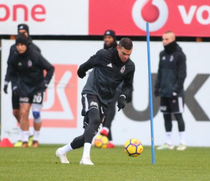 Beşiktaş, Taktik Ve Kondisyon Çalıştı