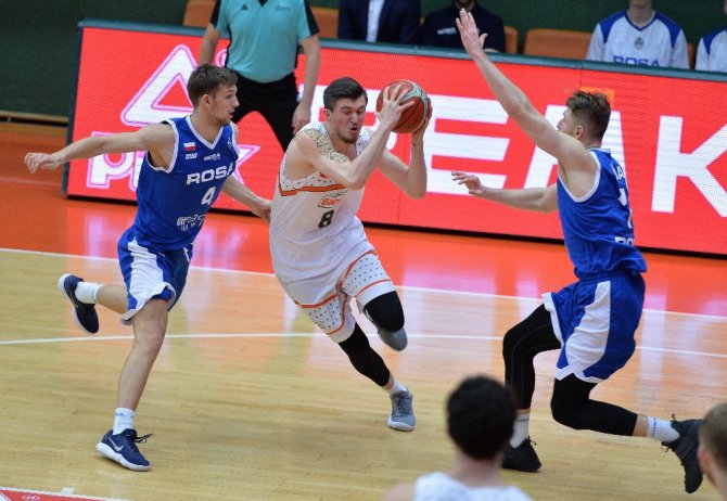 Banvit Sahasında Polonya Ekibini Devirdi
