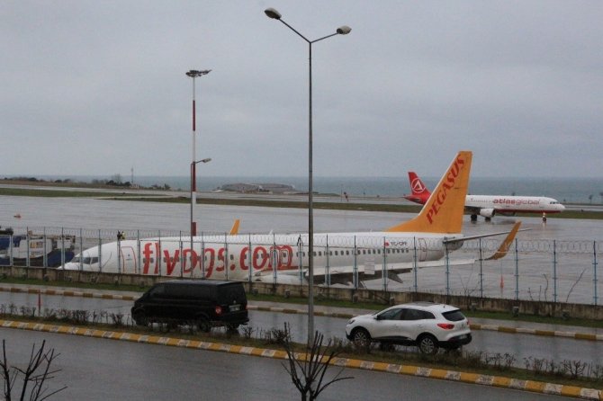 Trabzon’da Pistten Çıkan Uçak Hurdaya Ayrılacak
