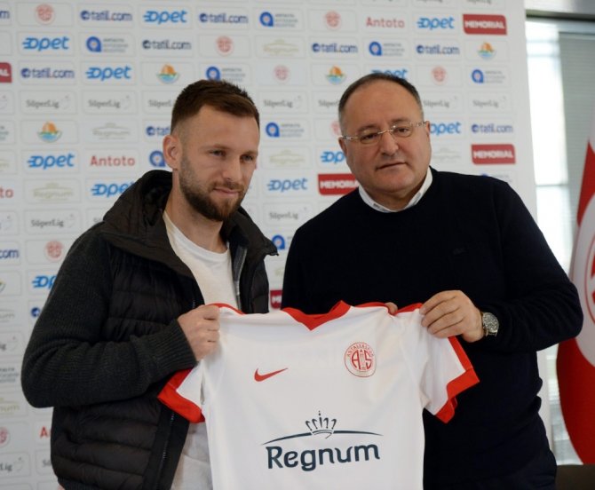 Antalyaspor Hakan Özmert’i Kadrosuna Kattı