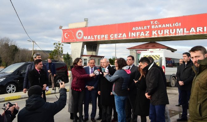Kılıçdaroğlu, Berberoğlu’nu Cezaevinde Ziyaret Etti