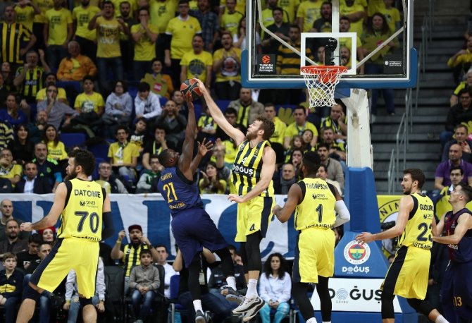 Fenerbahçe Doğuş, Barcelona’yı Devirdi