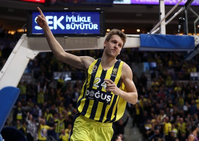 Fenerbahçe Doğuş, Barcelona’yı Devirdi