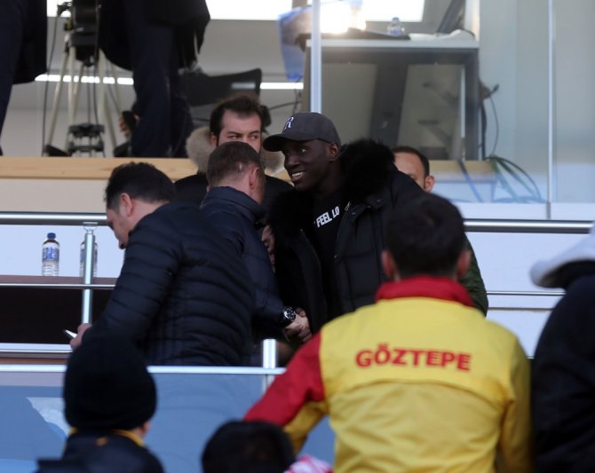 Demba Ba, Bornova Atatürk Stadyumu’nda