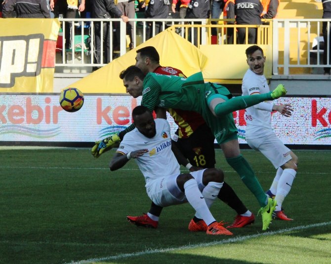 İzmir’de Golü Beraberlik