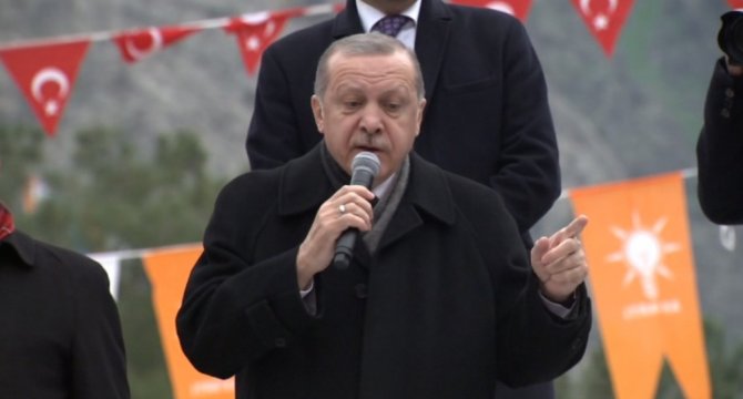 “Bunlar Aydın Değil, Emperyalizmin Uşakları”