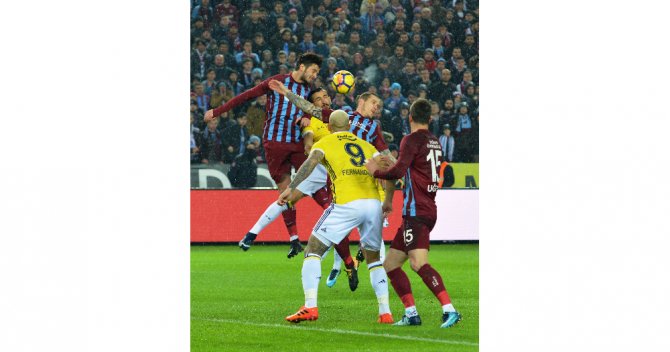 Dev Maçta İlk Yarıda Gol Yok