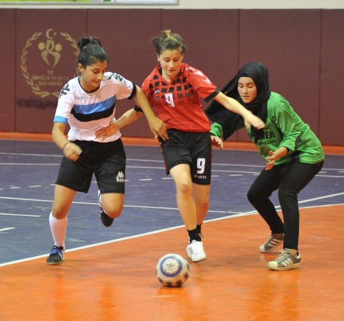 Trabzon’da Öğrenciler Spora Büyük İlgi Gösteriyor