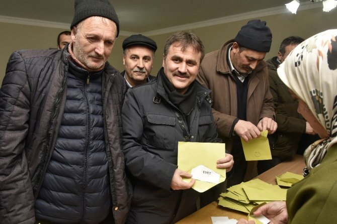 Gümüşhane’nin 14.mahallesi Akçakale Oldu