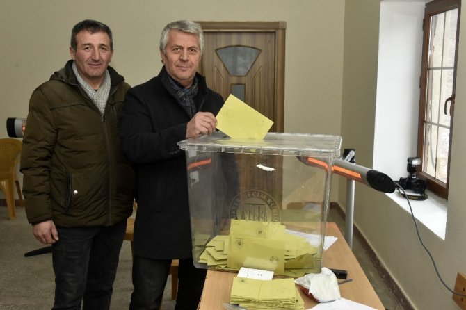 Gümüşhane’nin 14.mahallesi Akçakale Oldu