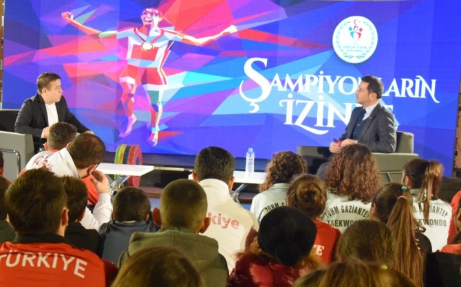 “Halil Mutlu Olduysam Ülkem Sayesinde”