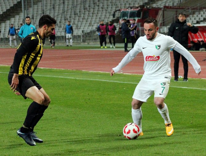 İstanbulspor Evinde Kazanmasını Bildi