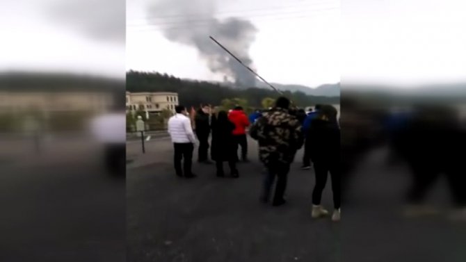 Çin’de Askeri Uçak Düştü
