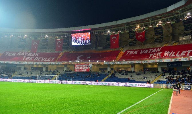 Başakşehir’den Mehmetçiğe Destek