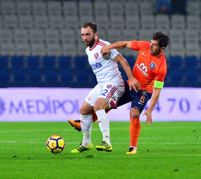 Başakşehir Liderliği Farklı Devraldı